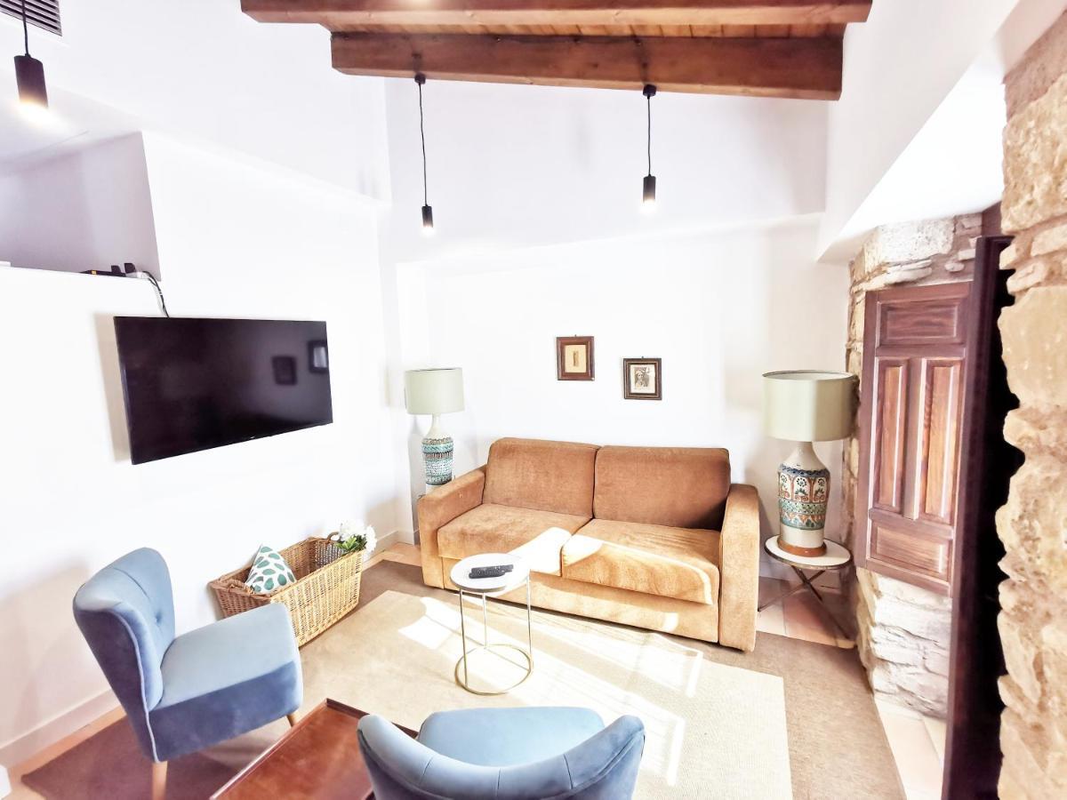 Apartamentos Tres Llaves Palacio De Vela De Los Cobos Ubeda  Exterior photo